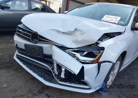 2017 Volkswagen Jetta 1.4T S из США, поврежденный, VIN 3VW2B7AJ4HM233162